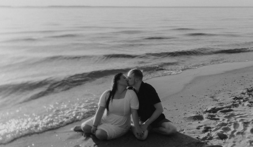 The Wedding Website of Claudia Mencia and Gabe Kuciemba