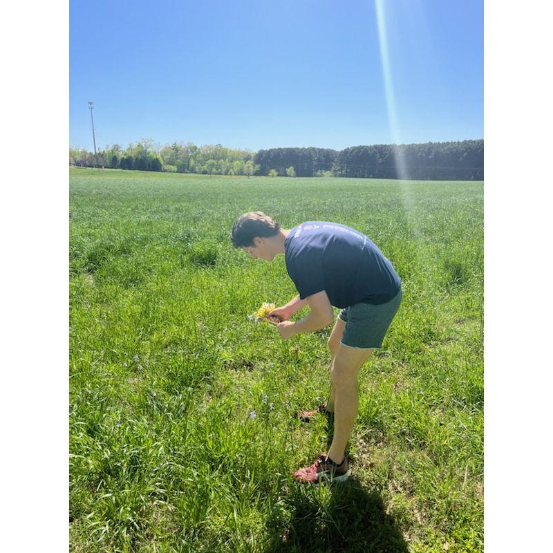 Will picking me flowers <3