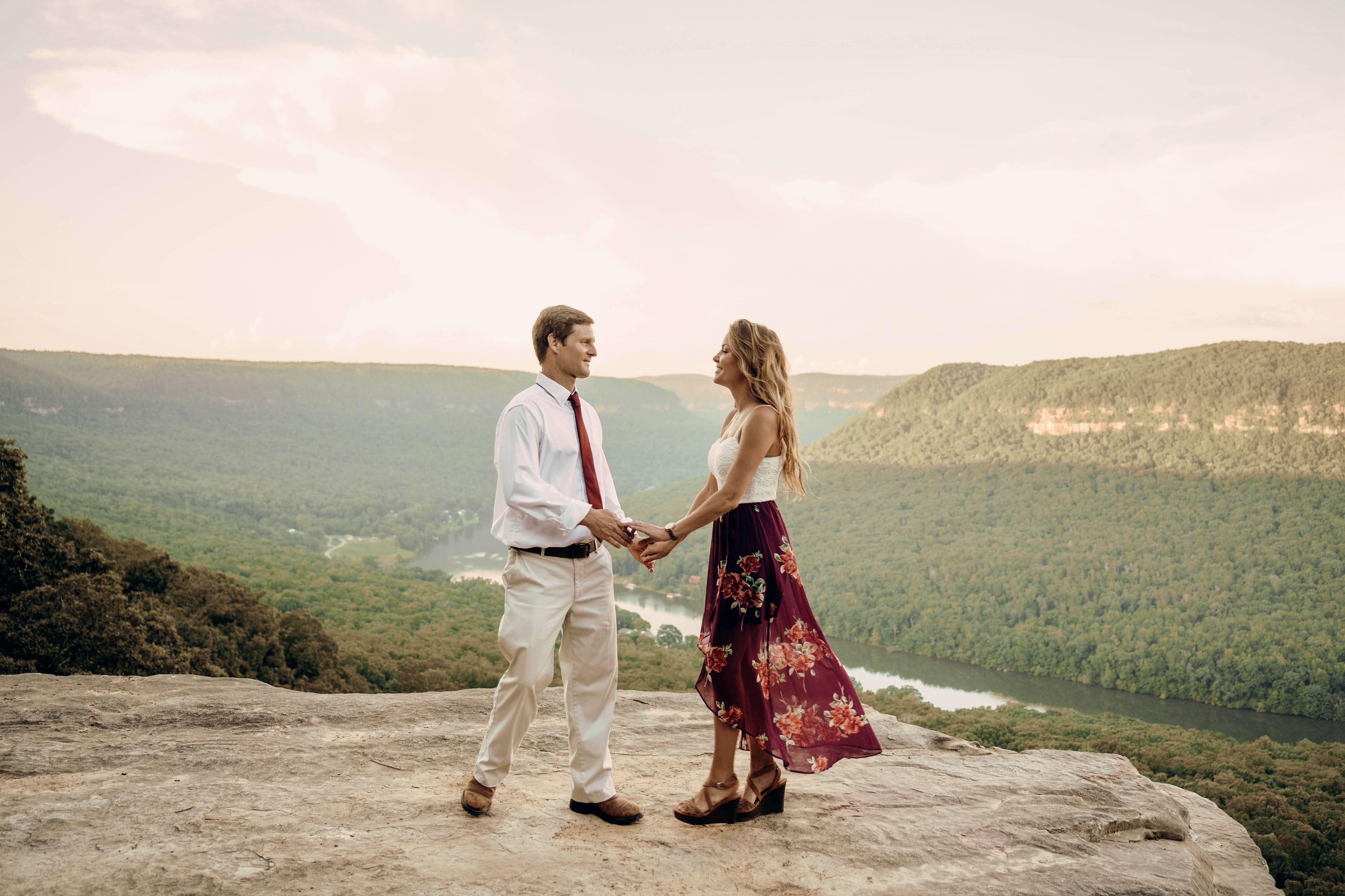 The Wedding Website of Lundy Elise Longstreth and David Andrew Hollenbeck