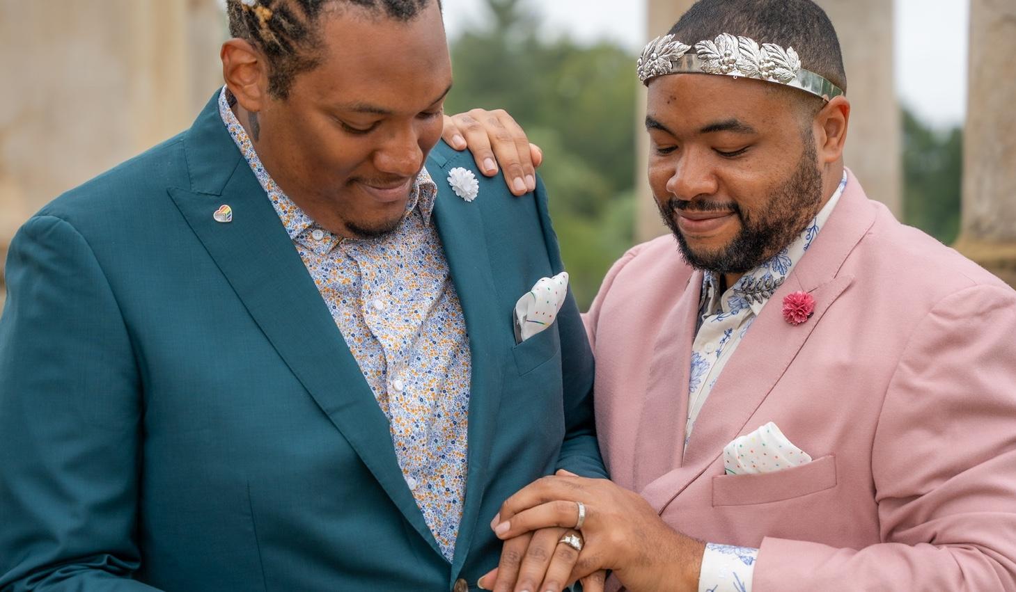 The Wedding Website of Antonio Thomas and Brian Searcy
