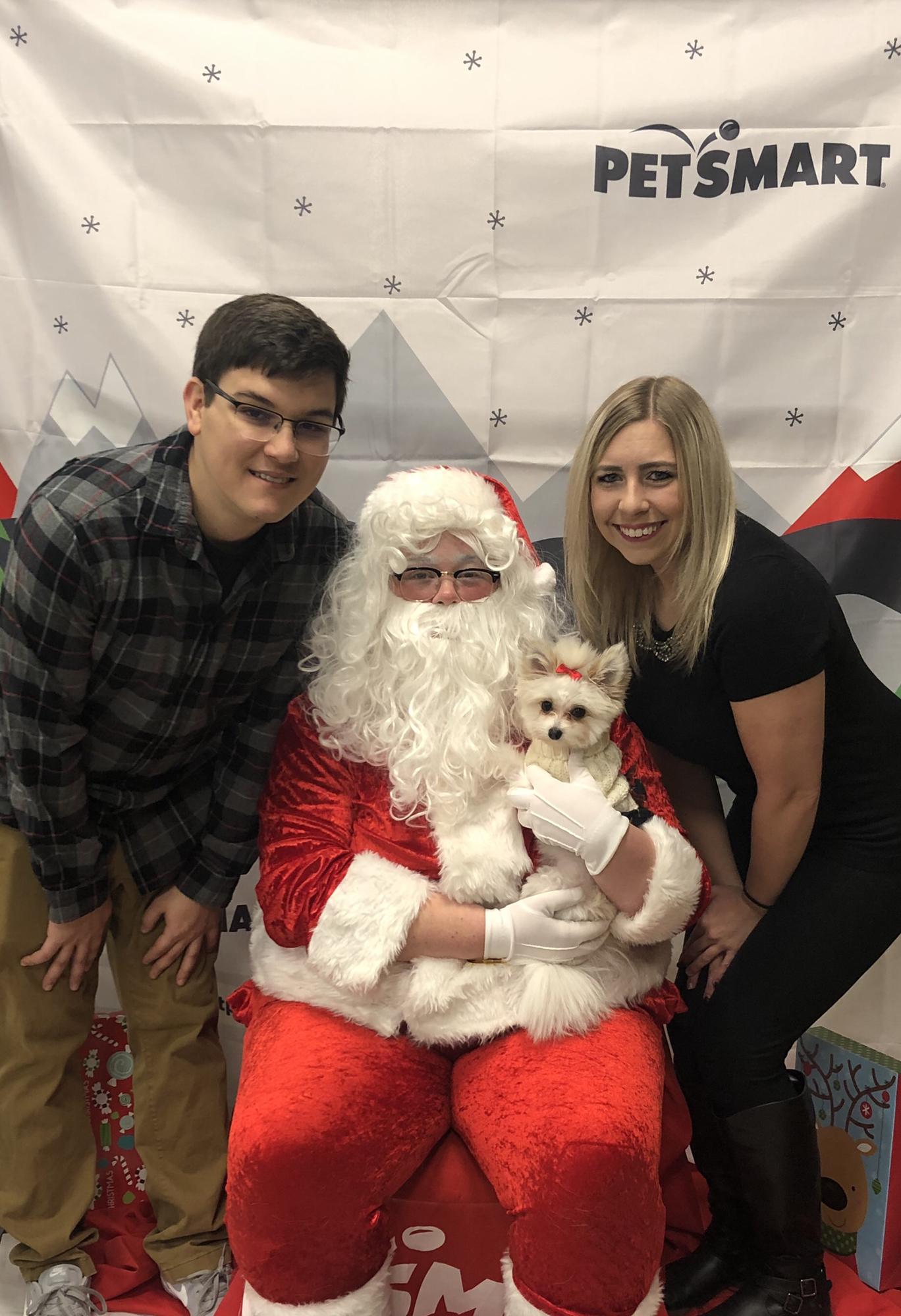 Momo’s first time seeing Santa! 2019