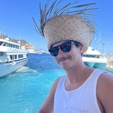 Luau Larry's