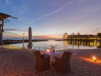 Dinner in Jamaica for 2
