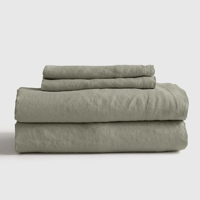 Linen Sheets | Quince - Size: Cal King, Color: Willowleaf