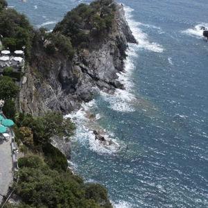 Contribute to our stay in Cinque Terre at the Hotel Porto Roca