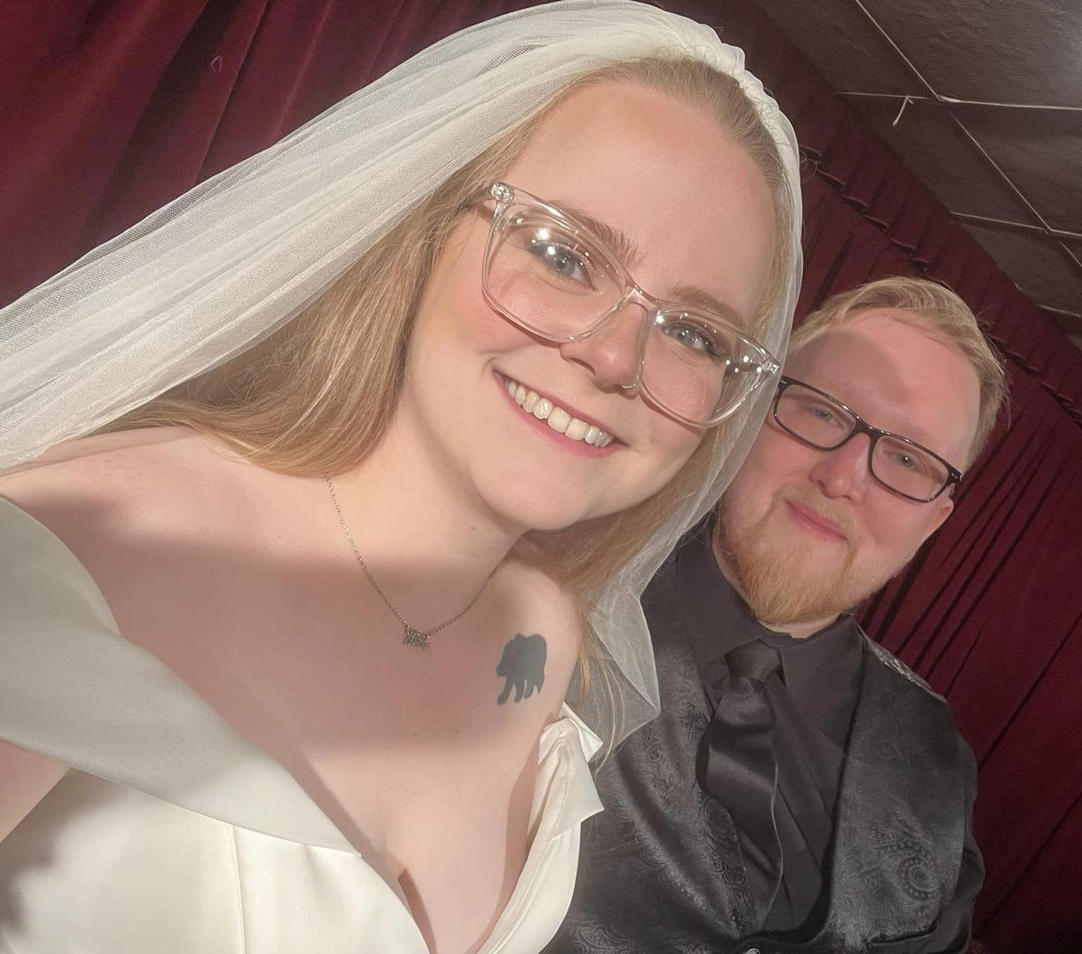 The Wedding Website of Merissa Amie Hewett and Lelan Edward Allen IV