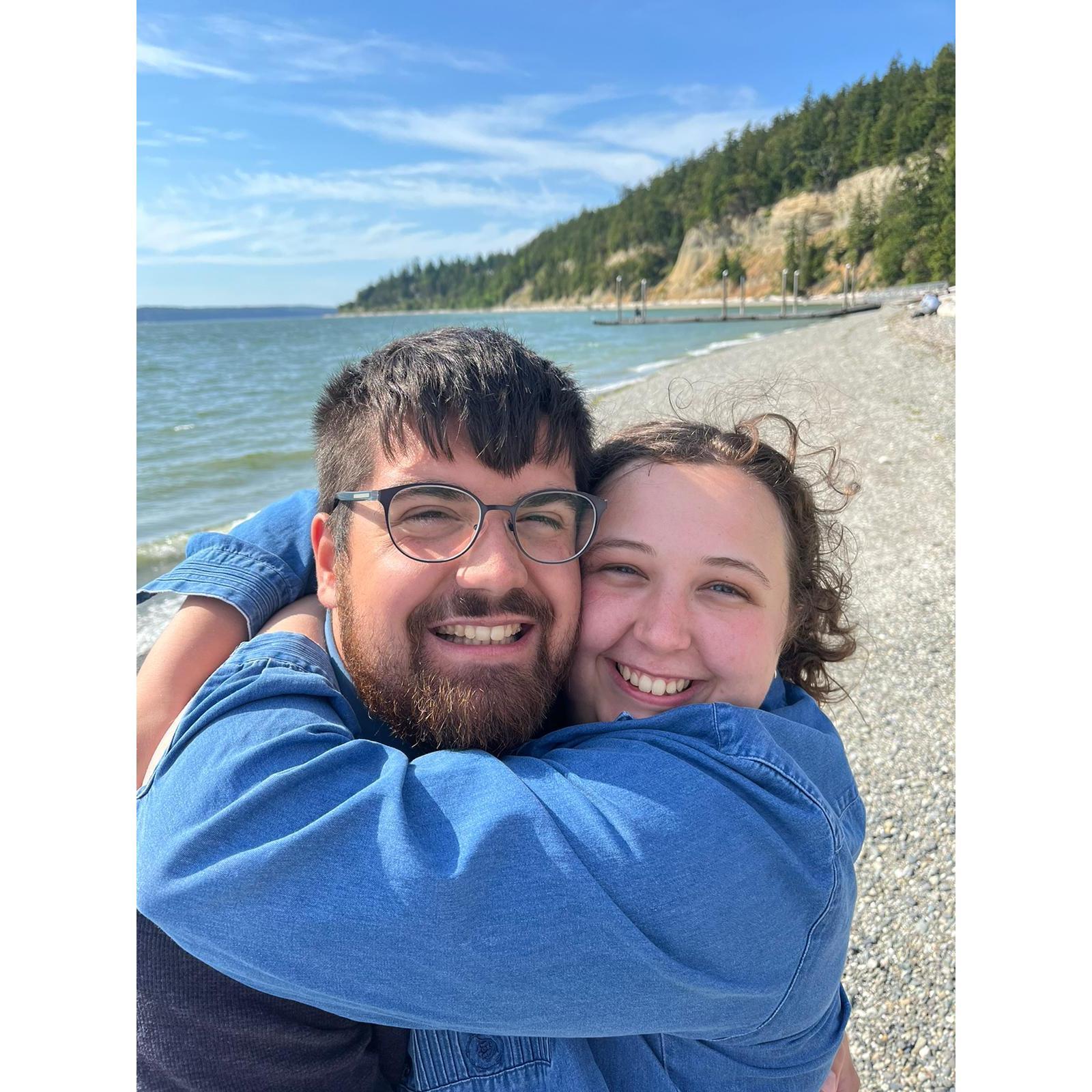 A surprise visit from Ellie while I was living at home during my academic hiatus last year! Here we are at the beach on Camano Island - a must-visit anytime Ellie is west of the Cascades. 5/22/23