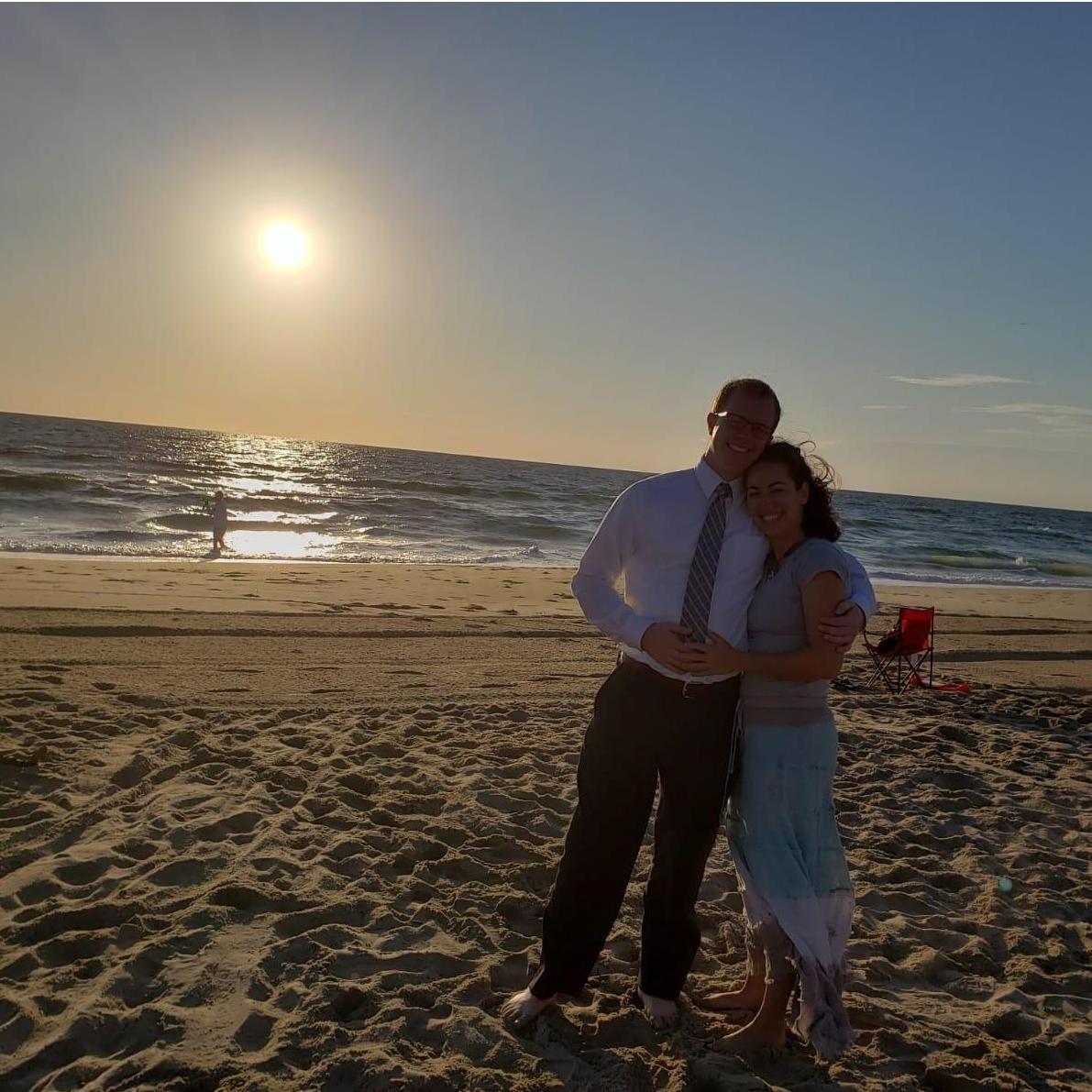 After the sunrise service at Sandbridge, VA. / Despues del servicio al amanecer en Sandbrige, VA.