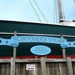 SCHOONER'S WHARF