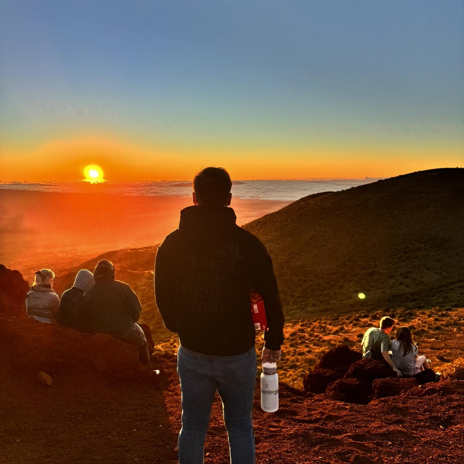 Dec 2024: Catching the sunset from the top of Mauna Kea. You should definitely do the same if you have the time on the island