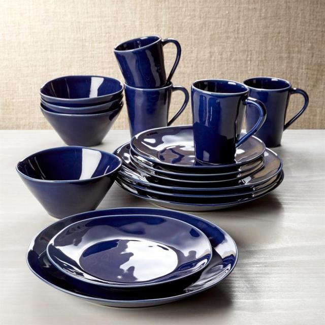 Marin 16-Piece Aqua Dinnerware Set