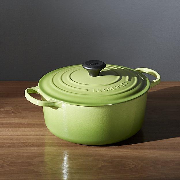 Le Creuset ® Signature 5.5-qt. Round Palm Dutch Oven with Lid