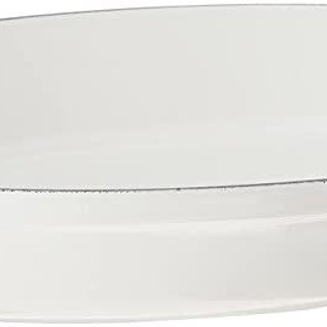 Le Creuset Enameled Cast Iron Signature Oval Baker, 3 qt., White