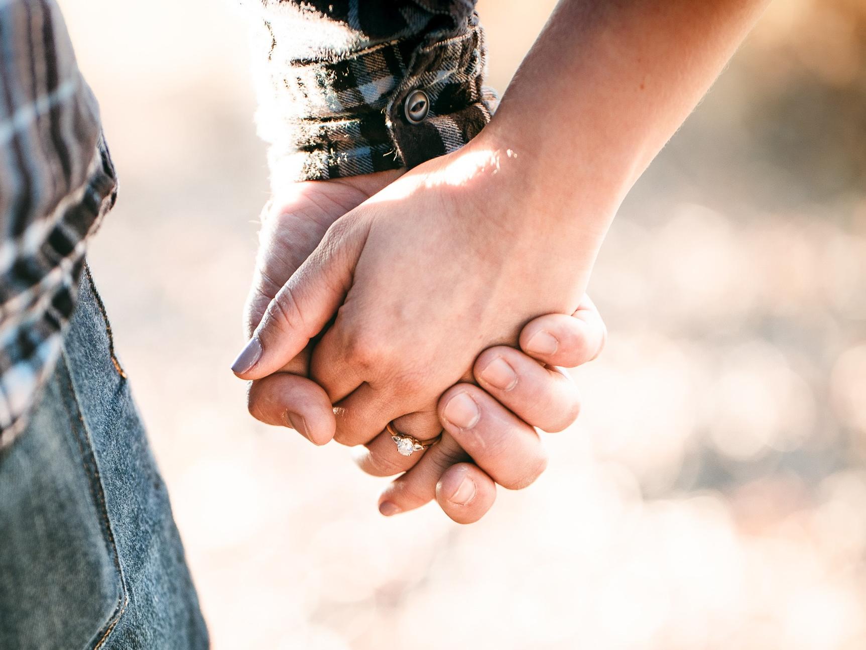 The Wedding Website of Alma Peterson and Curt MacNeill