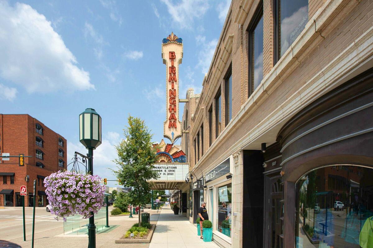 The Wedding Website of Emily Young and Aaron Strauss