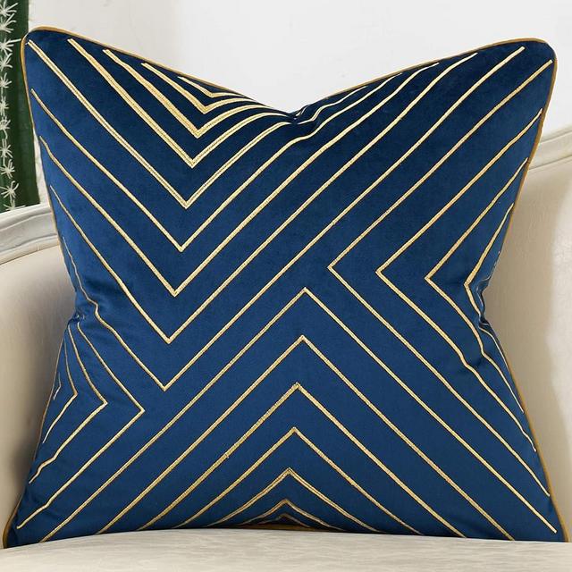 Avigers 20 x 20 Inch Navy Blue Gold Striped Geometric Lines Embroidery Velvet Cushion Case Luxury Modern Throw Pillow Cover Decorative Pillow for Couch Living Room Bedroom Car 50 x 50cm