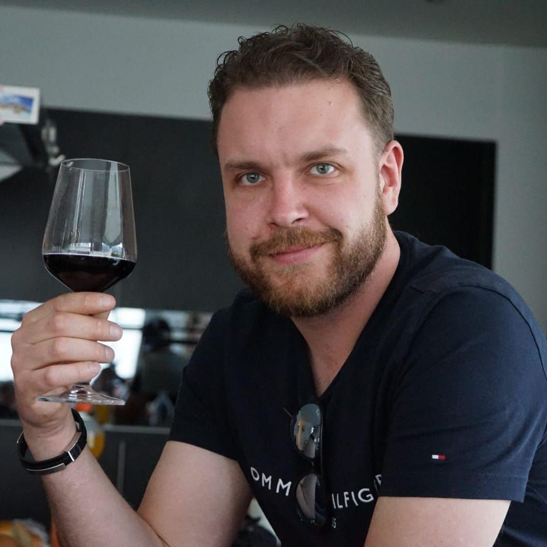 der Feinschmeker :-) (obwohl innerlich lieber Biertrinker...was man nicht alles für die Liebe tut)