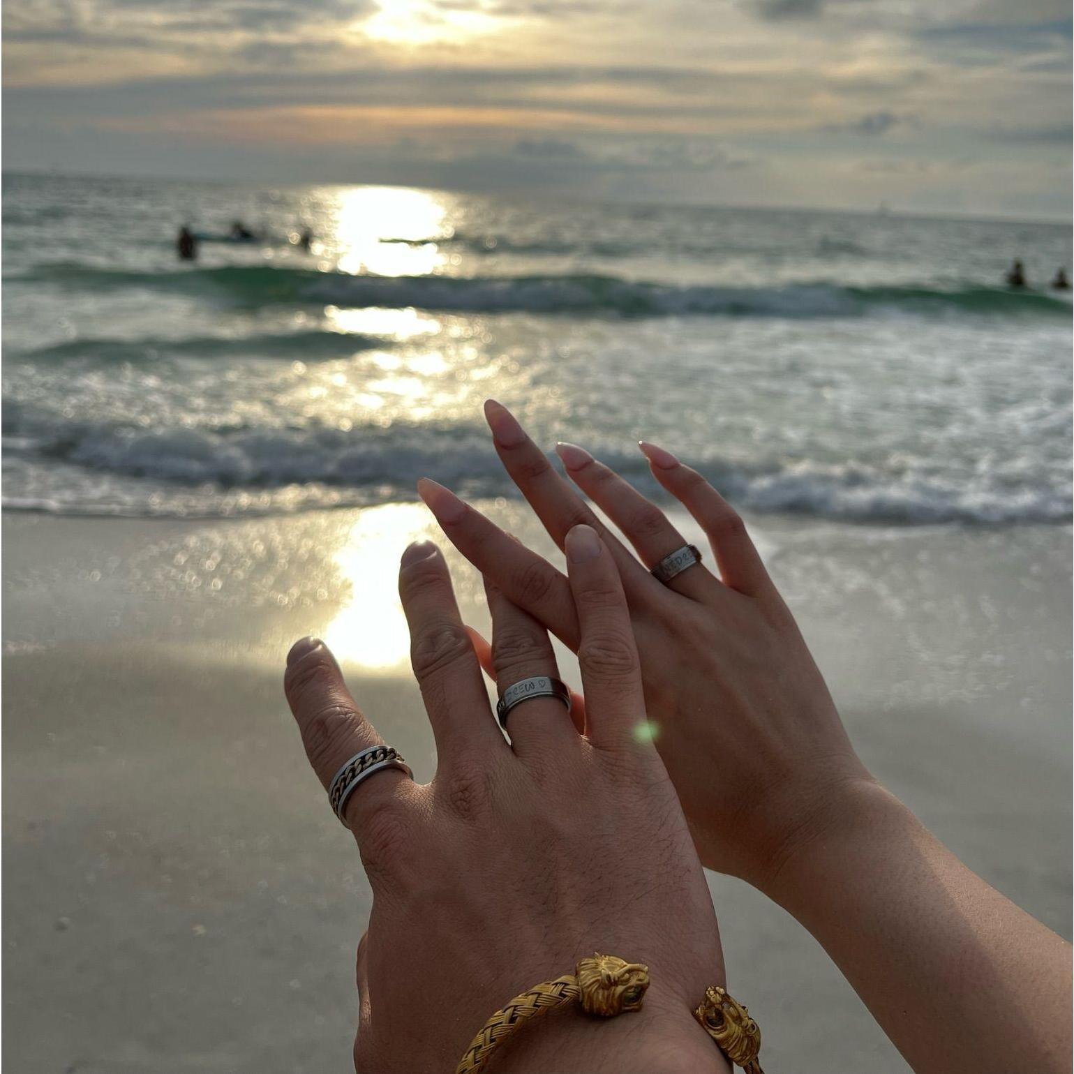 Andrew gives Ni a promise ring and he kept his promise. <3