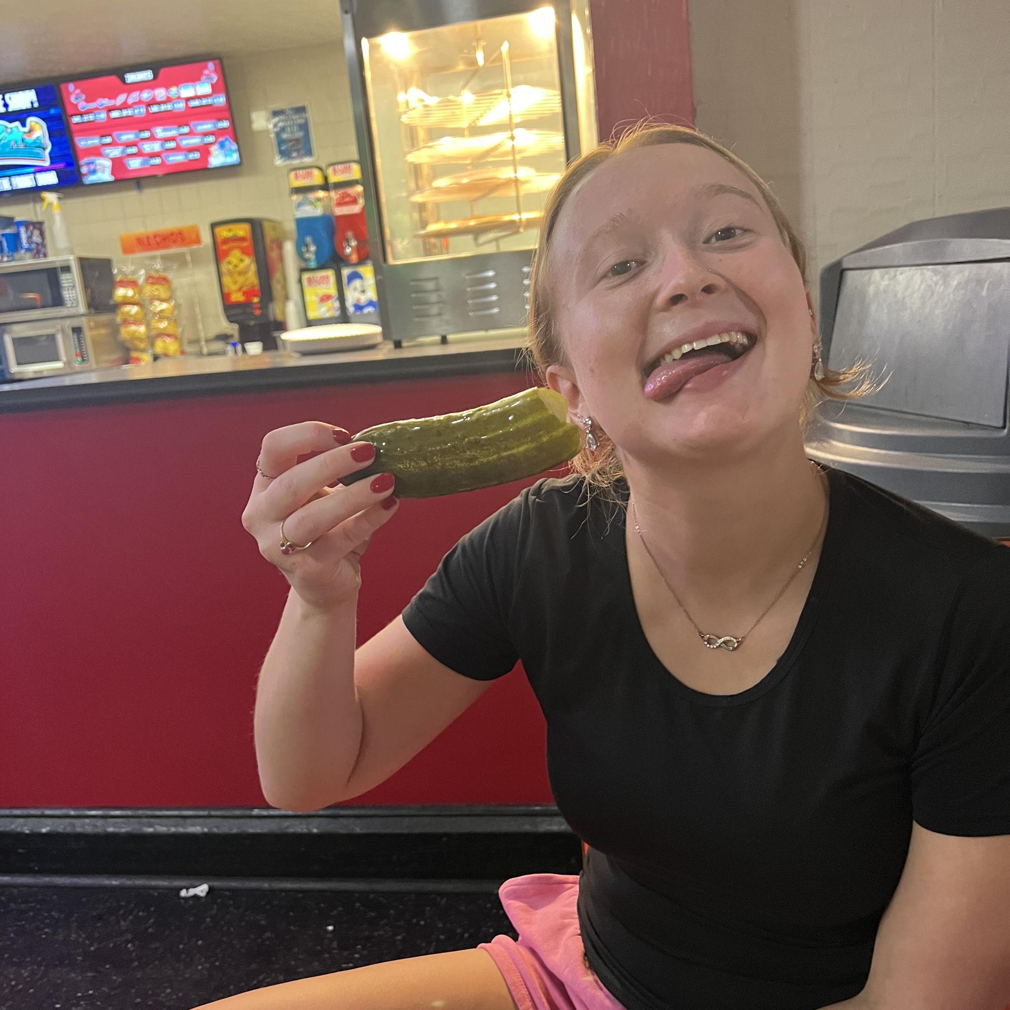 THIS GIRL IS GETTING MARRIED!!