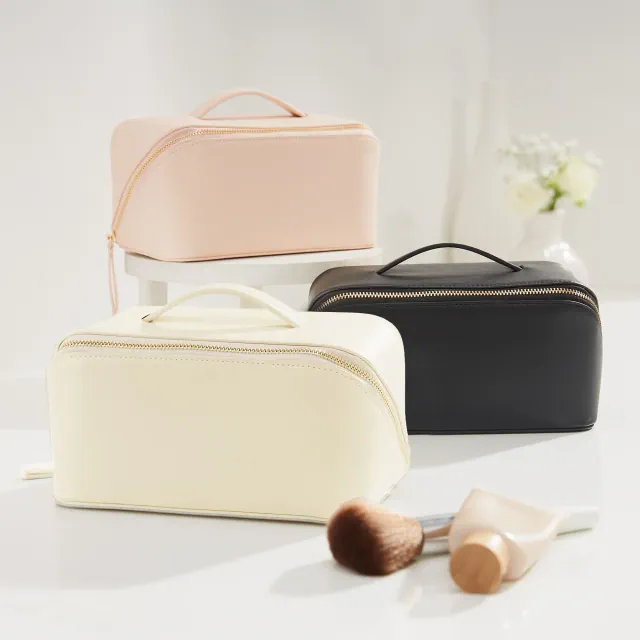 Engraved Large Cream Leather Beauty Case