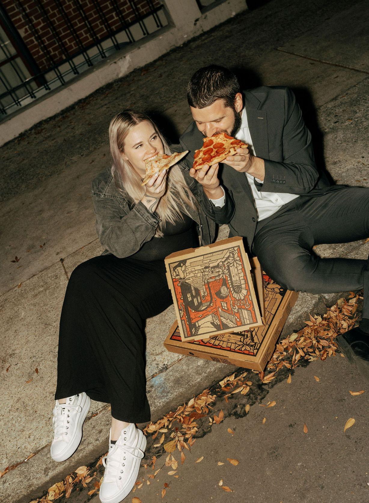 The Wedding Website of Taylor Hardie and Mike Lotz