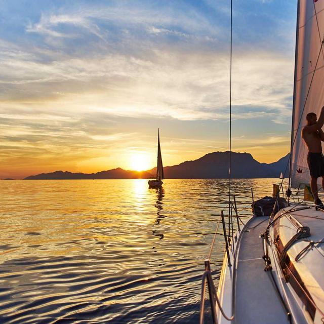 Date Night: Sunset Sail for 2