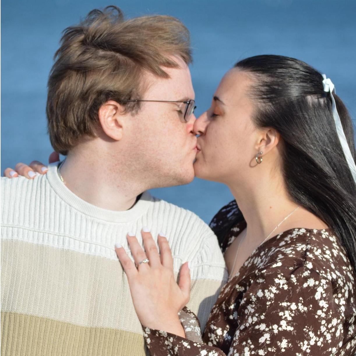 Thank you to Dee for these wonderful engagement photos! Go check out more of her work at @betweenthemomentsphotography on socials or https://betweenthemomentsphotography.pixieset.com
