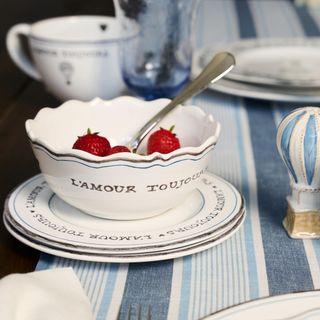 L'Amour Toujours Cereal/Ice Cream Bowl