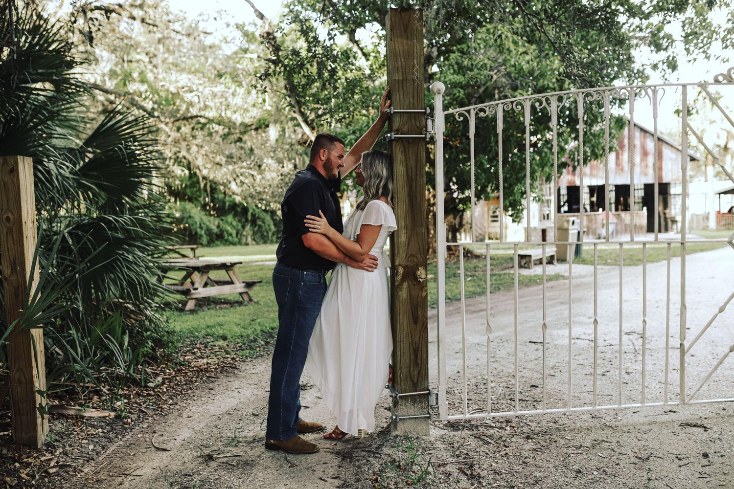 The Wedding Website of Lauren Noell and Kenneth Hawley