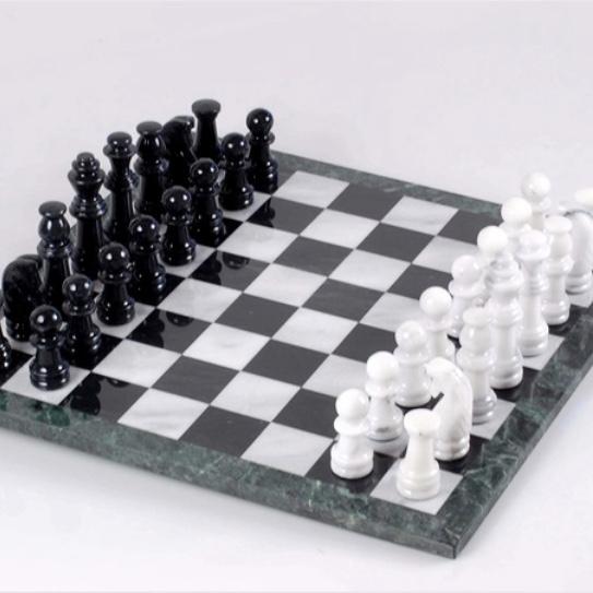 16” Black and White Marble Chess Set