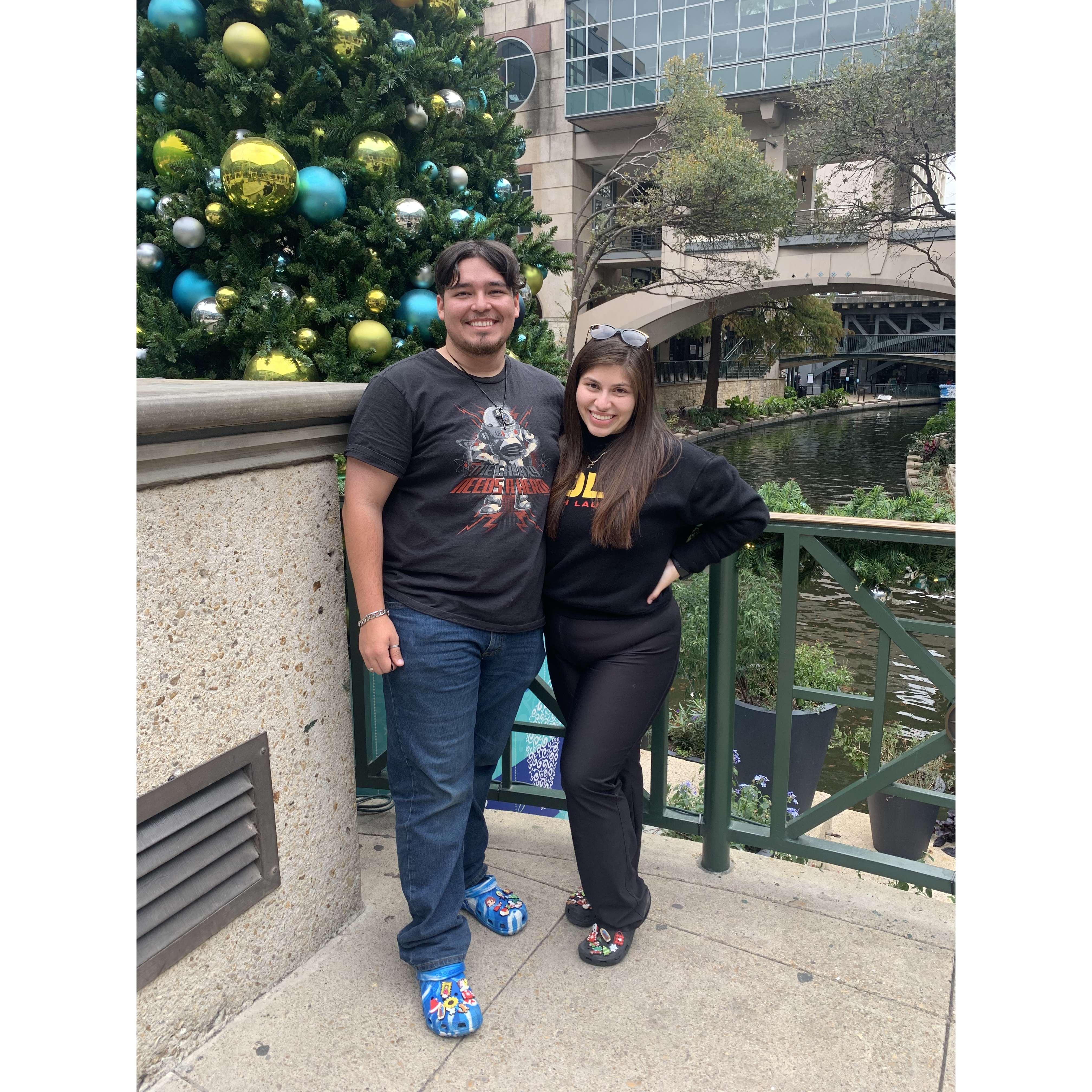SAN ANTONIO RIVER WALK
DECEMBER 13, 2021