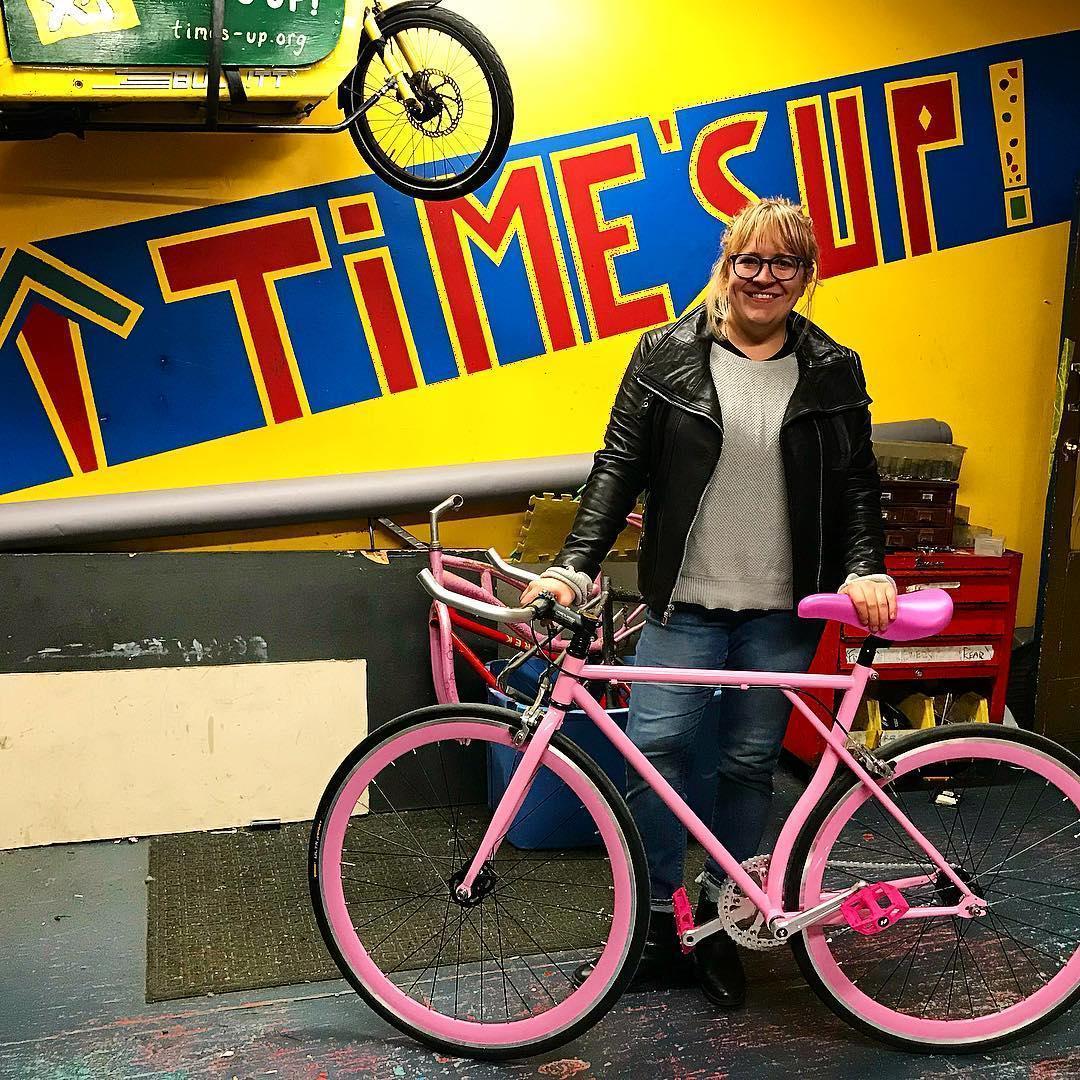 My first fixed gear bike, a gift from Simon that we built together. November 2018.