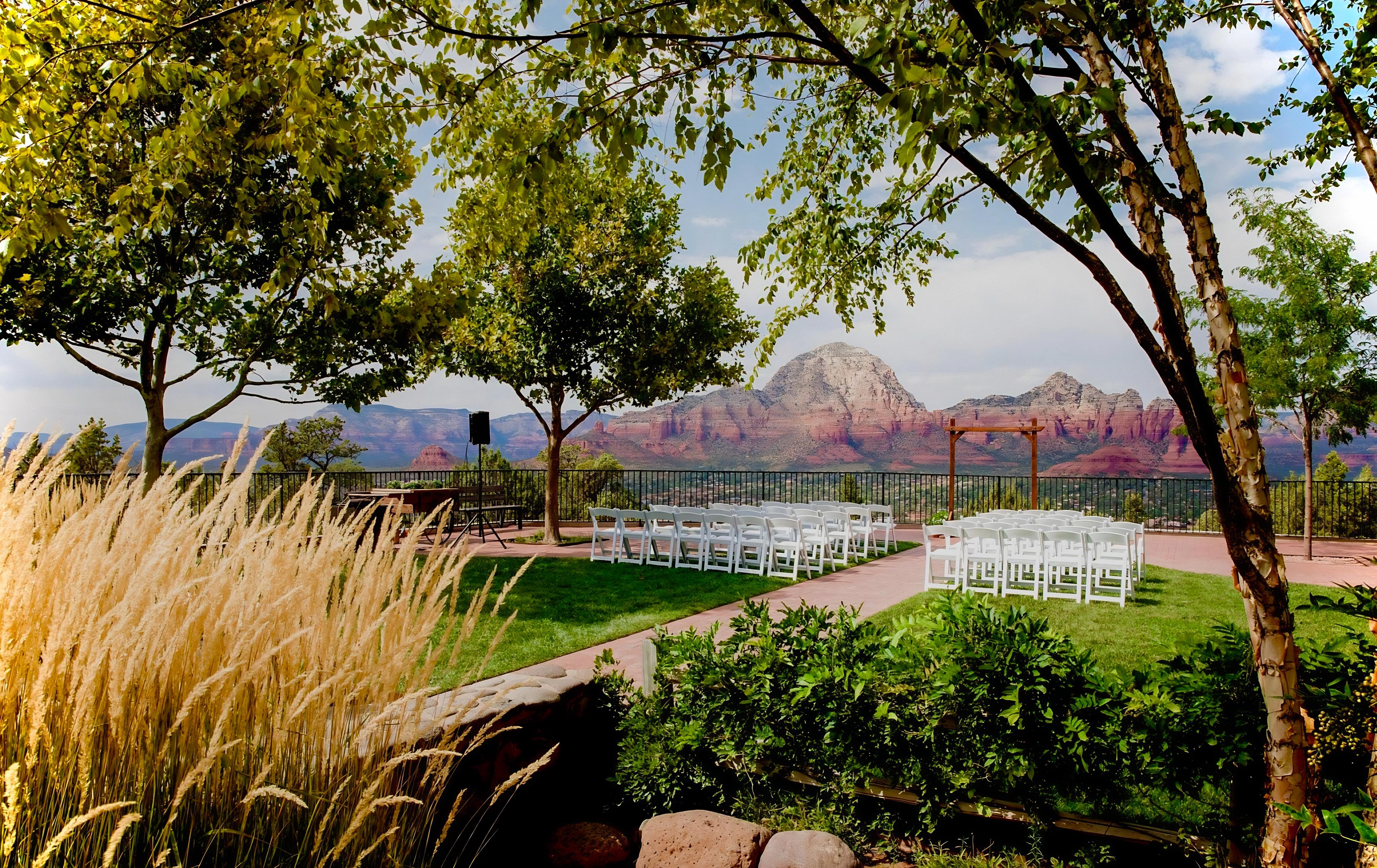 The Wedding Website of Wyatt Harvey and Sedona Spencer