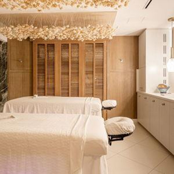 Cayman Couples retreat at Seafire Spa