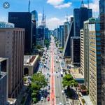 Avenida Paulista - Paulista Avenue