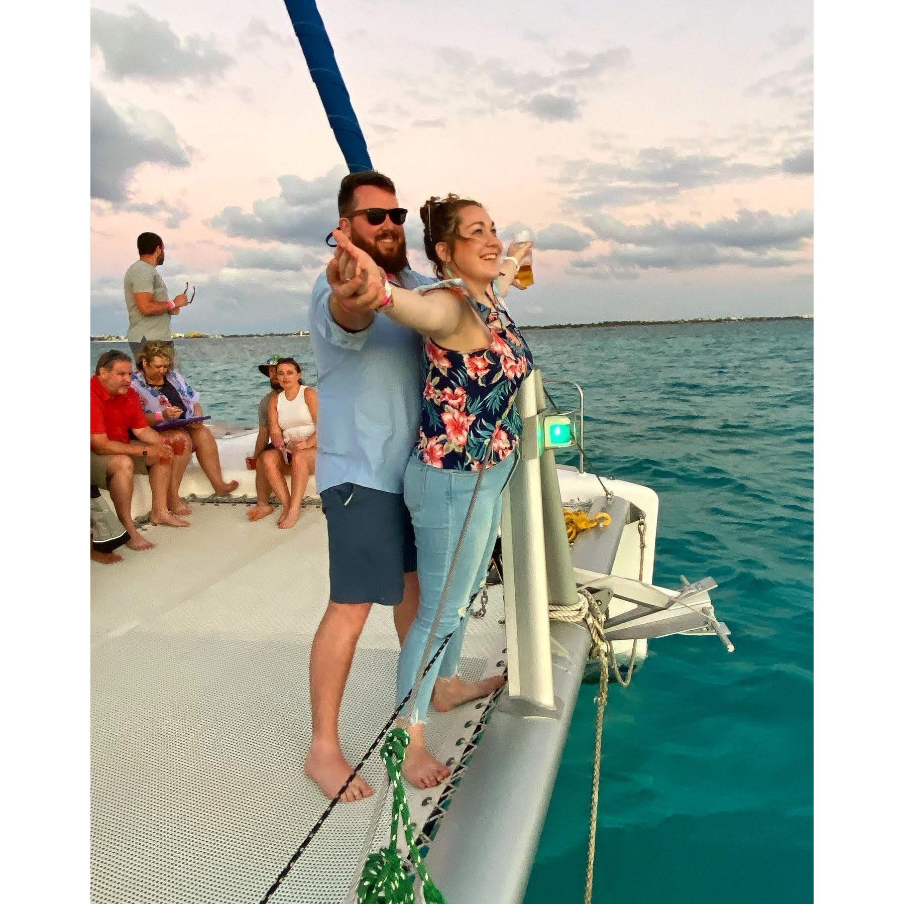 Sunset wine cruise in Cancun! (2022)