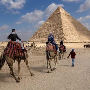 Private Day Tour of the Pyramids On Camelback