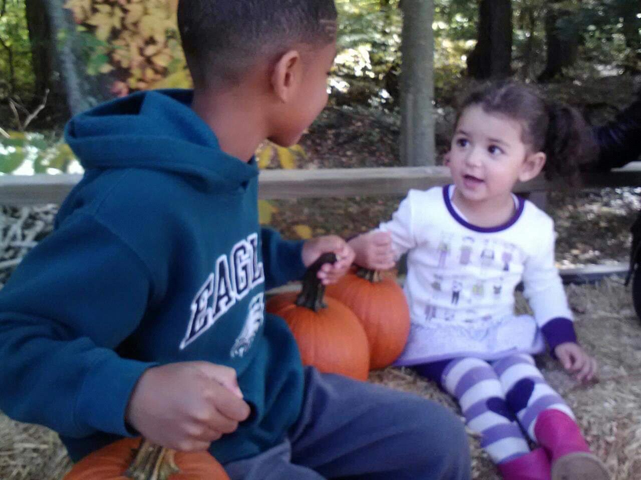 Margot and Najere discussing politics.