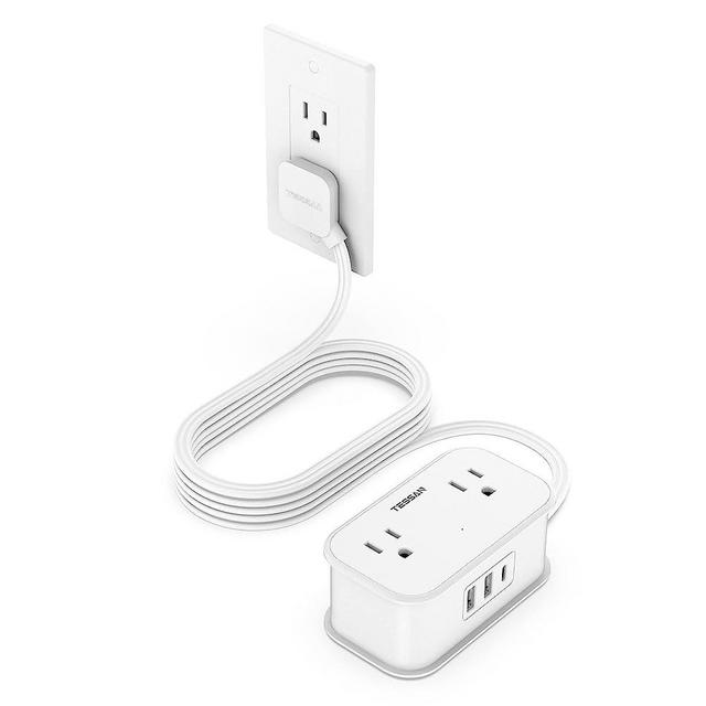 Flat Plug Power Strip, TESSAN 5.5 ft Ultra Thin Small Extension Cord with 3 USB Ports(1 USB C), 4 Outlets Slim Desk Charging Station Compact for Travel, Cruise Ship, Home, Office, Dorm Room Essentials