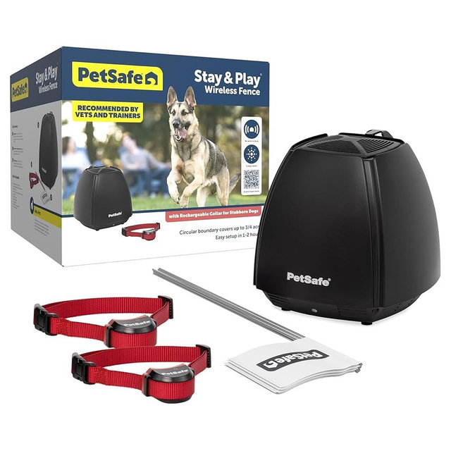PetSafe Stay & Play Wireless 2-Dog Fence for Stubborn Dogs No Wire Covers 3/4-Acre Yard for Pets 5 lb. and Up Portable from the Parent Company of Invisible Fence Brand