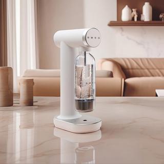 Contemporary Sparkling Water Maker