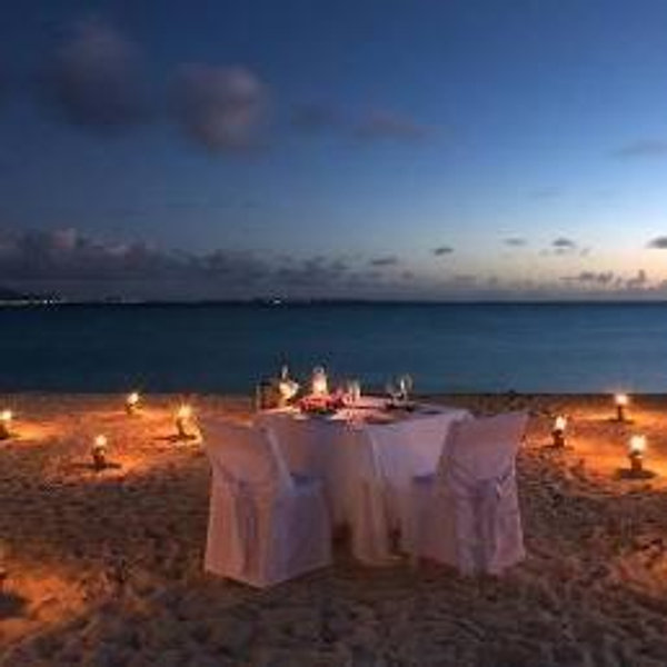 Candlelight Dinner on Honeymoon
