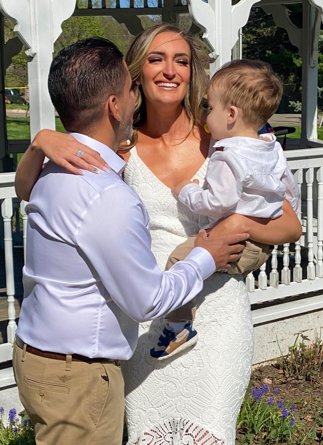 The Wedding Website of Alessandra Mian and Barry Ramirez