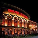 Grand Lux Cafe