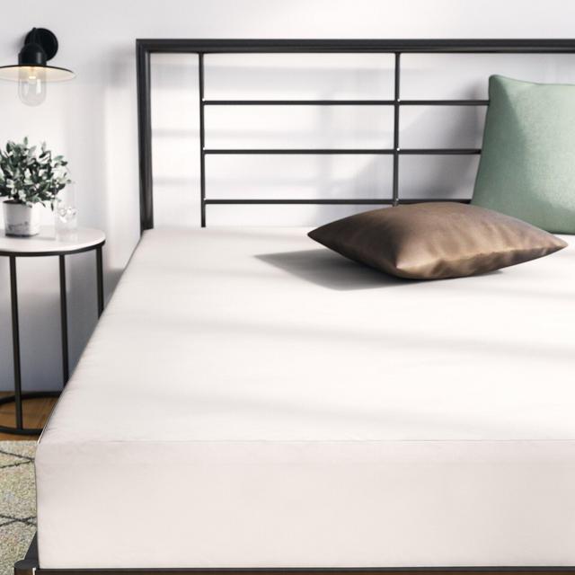 Mulfo Smooth Hypoallergenic Waterproof Mattress Cover