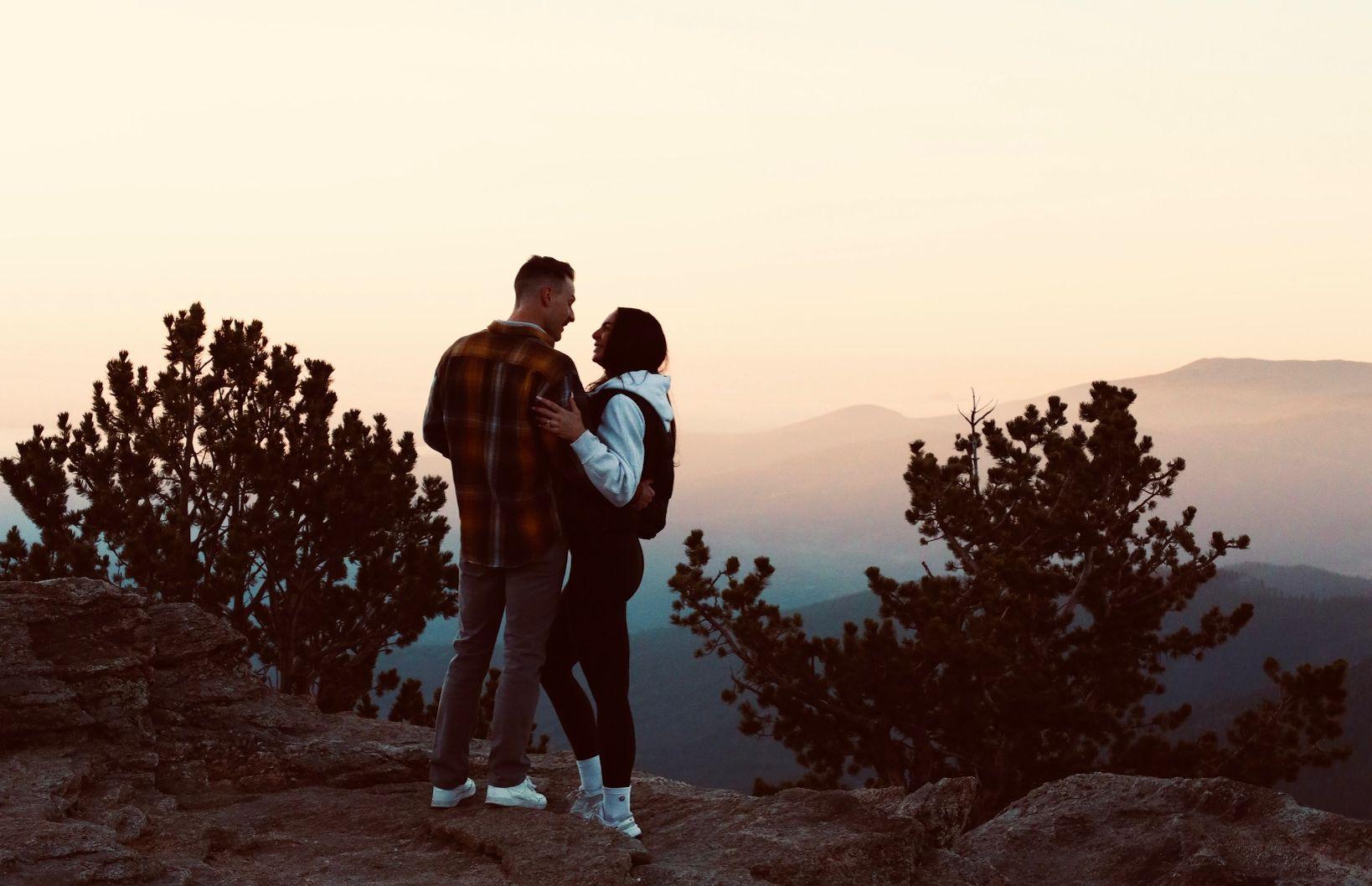 The Wedding Website of Nicole Desmond and Sven Johnson