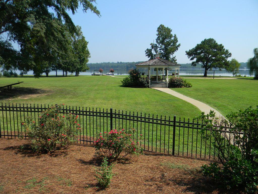 The Wedding Website of Shawn Young and Steve Anderson