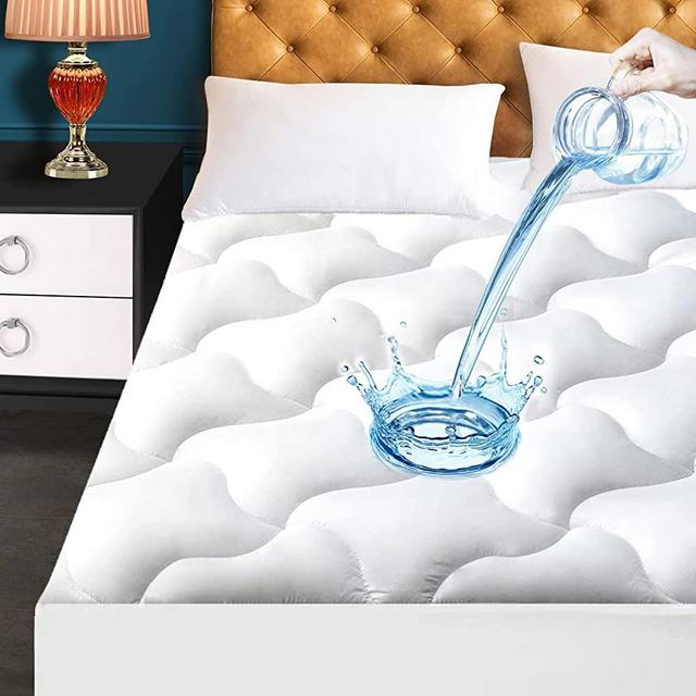 King Size Quilted Fitted Mattress Pad, Waterproof Breathable Cooling Mattress Protector, Stretches up to 21 Inches Deep Pocket Hollow Cotton Alternative Filling Noiseless Mattress Cover