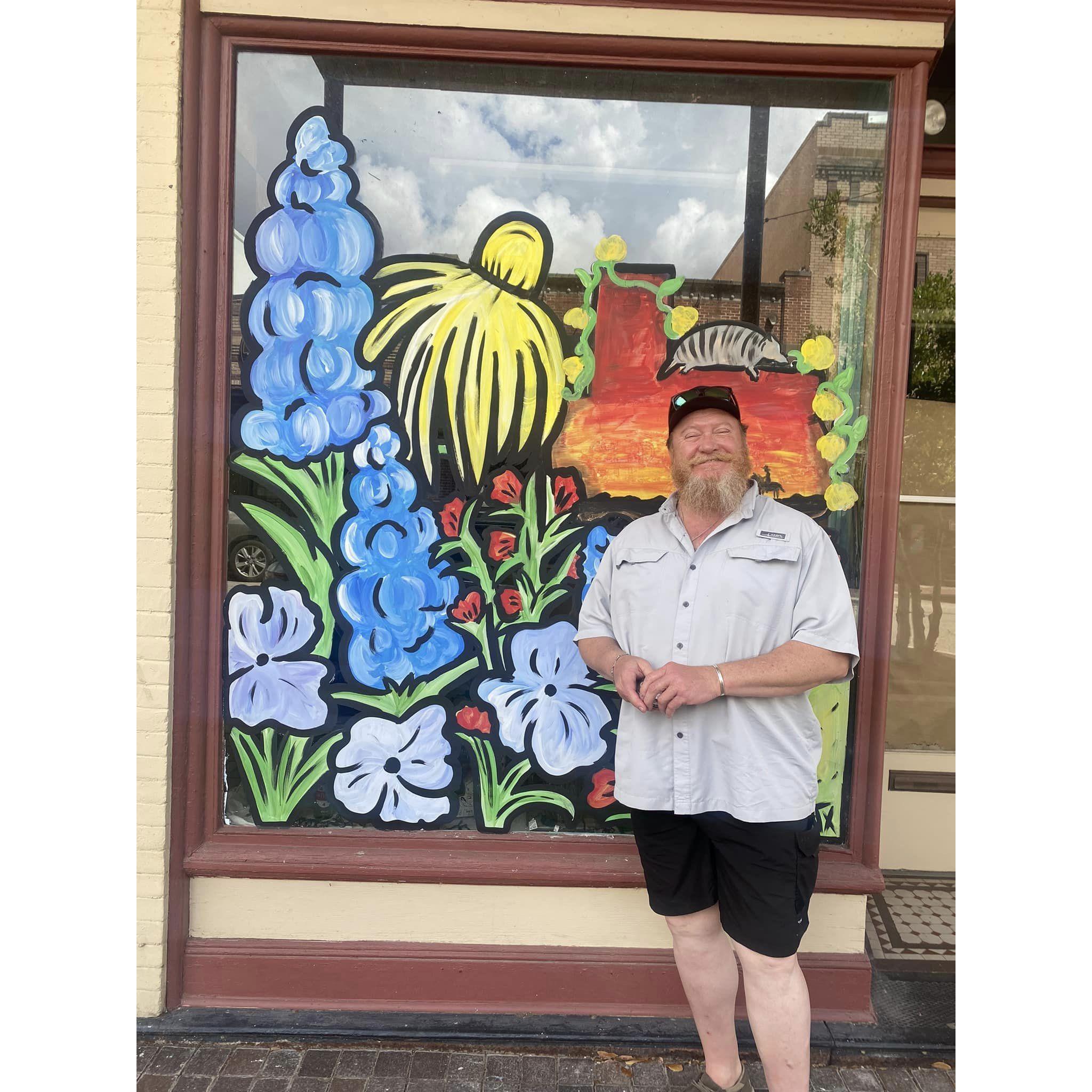 Fun pic with the painted mural downtown Victoria