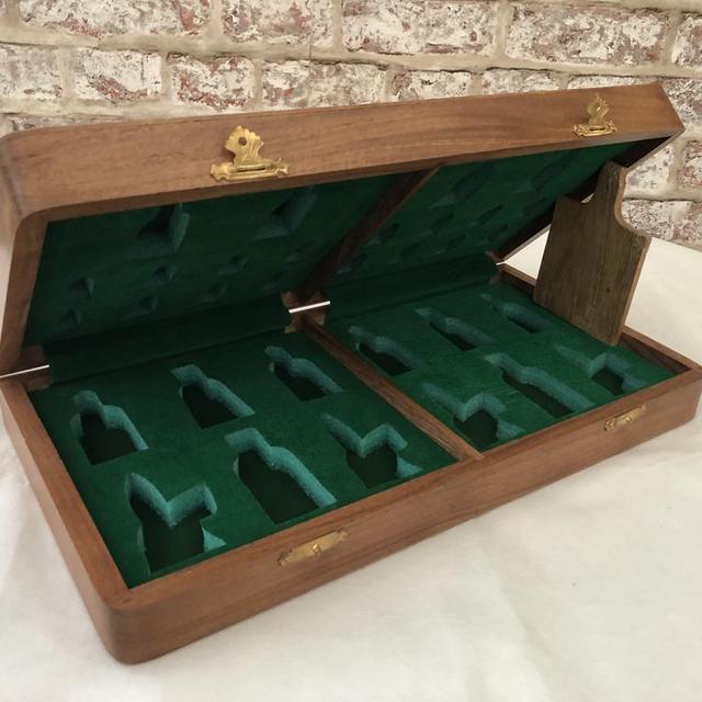 Containing Board and Case for Isle of Lewis